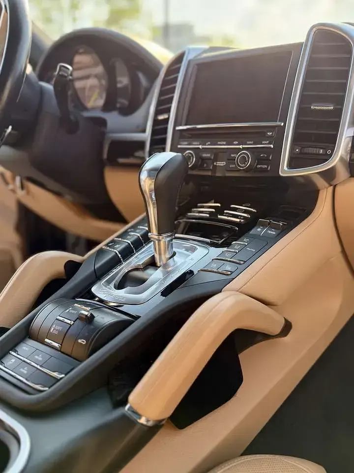 Gebraucht Porsche Cayenne S E-Hybrid 416 PS (305 kW) 2015 Schwarz SUV