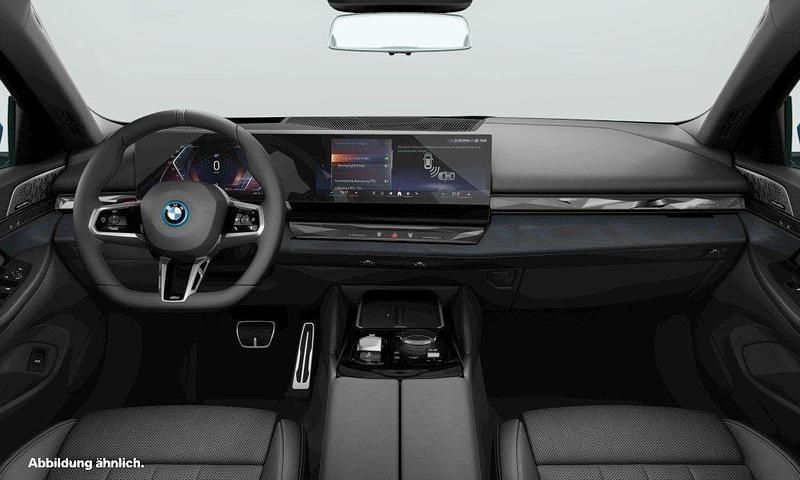 Gebraucht BMW i5 M Sport 250 kW (340 PS) 2025 Blau Limousine