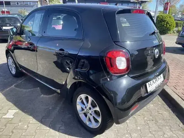 Gebraucht Smart ForFour Passion 79 PS (58 kW) 2019 Schwarz Kleinwagen