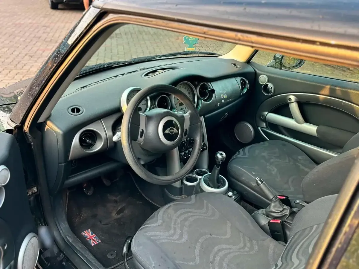 Gebraucht Mini Cooper 116 PS (85 kW) 2005 Schwarz Kleinwagen