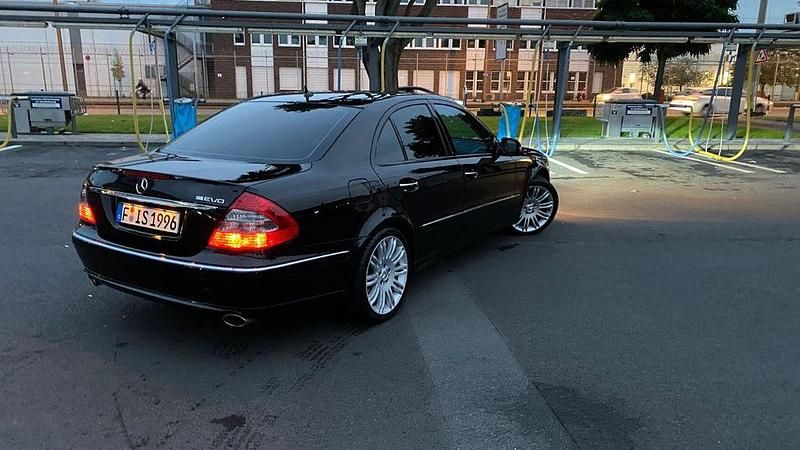 Gebraucht Mercedes 320 224 PS (164 kW) 2008 Schwarz Limousine
