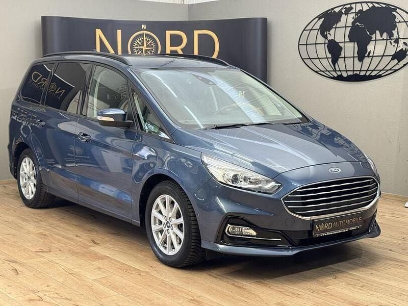 Second-hand Ford Galaxy 133 CP (97 kW) 2022 Albastru Monovolum