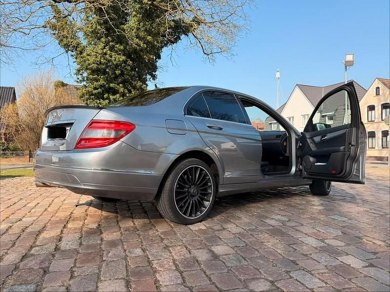 Gebraucht Mercedes C220 170 PS (125 kW) 2009 Limousine