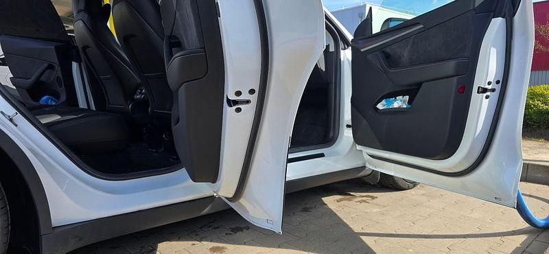 Gebraucht Tesla Model Y Performance 392 kW (534 PS) 2022 Weiß SUV