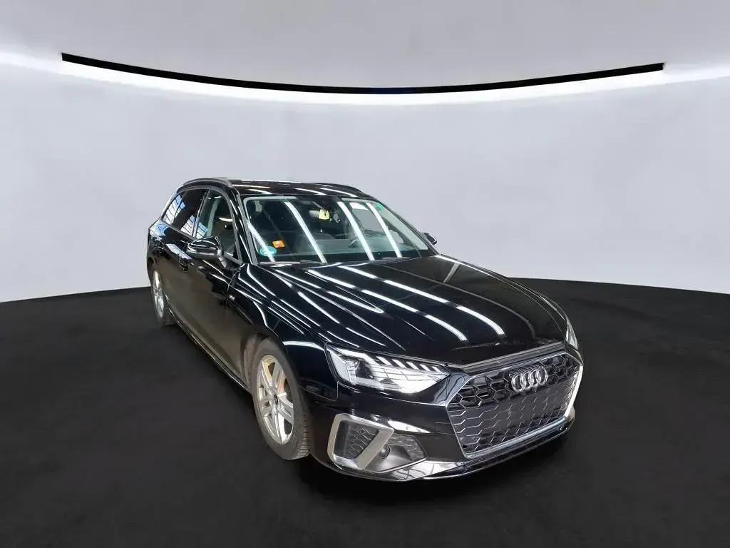 Gebraucht Audi A4 S-Line 163 PS (119 kW) 2021 Schwarz Kombi
