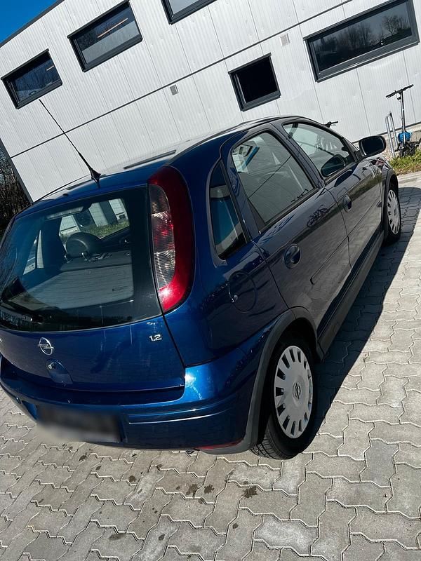 Usata Opel Corsa 80 CV (58 kW) 2004 Blu Utilitaria