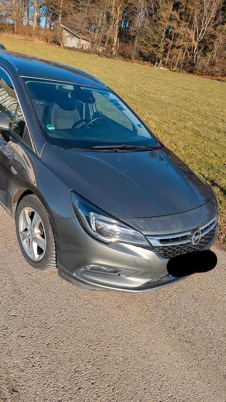 Gebraucht Opel Astra 110 PS (80 kW) 2017 Grau Kombi