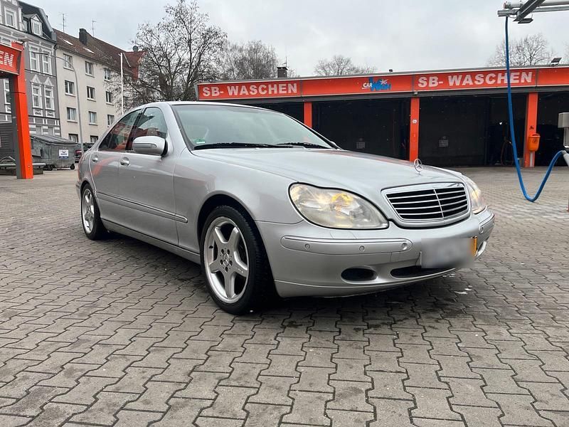 Gebraucht Mercedes S320 224 PS (164 kW) 1999 Silber Limousine
