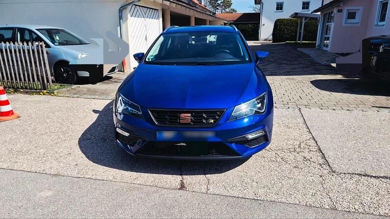 Second-hand Seat Leon ST 180 CP (132 kW) 2018 Albastru Break