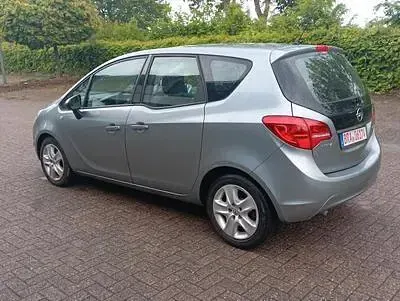 Gebraucht Opel Meriva 101 PS (74 kW) 2010 Van / Kleinbus