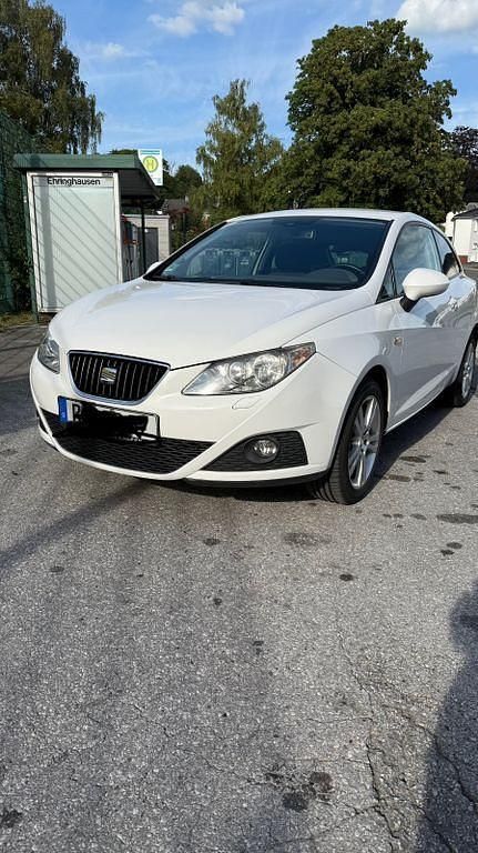 Weiß Gebraucht 2012 Seat Ibiza SC Copa Kleinwagen | 4.799 € (Fairer Preis) - Bild 1/4