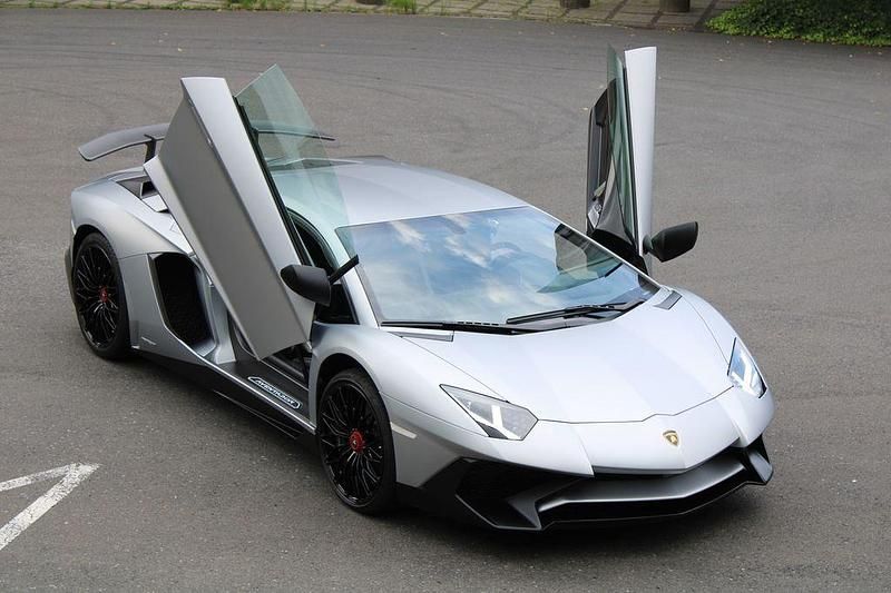 Grigio artis matt Gebraucht 2015 Lamborghini Aventador Coupé | 459.750 € (Fairer Preis) - Bild 1/4