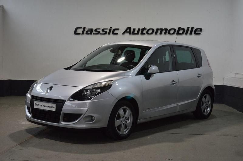 Silber Gebraucht 2009 Renault Scénic III Dynamique Van / Kleinbus | 5.900 € (Fairer Preis) - Bild 1/4
