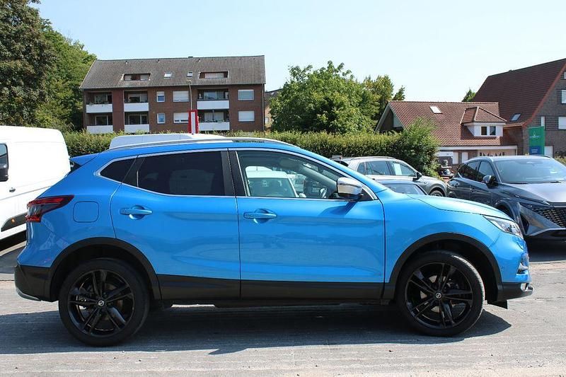 Gebraucht Nissan Qashqai N-Motion 159 PS (116 kW) 2019 Vivid blue/caspian blue SUV