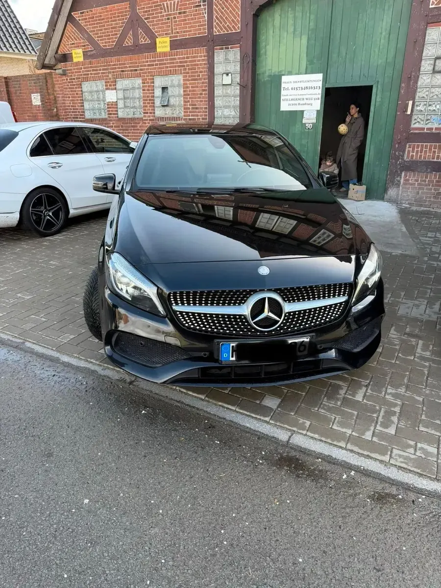 Gebraucht Mercedes A200 AMG 156 PS (114 kW) 2016 Schwarz Kleinwagen