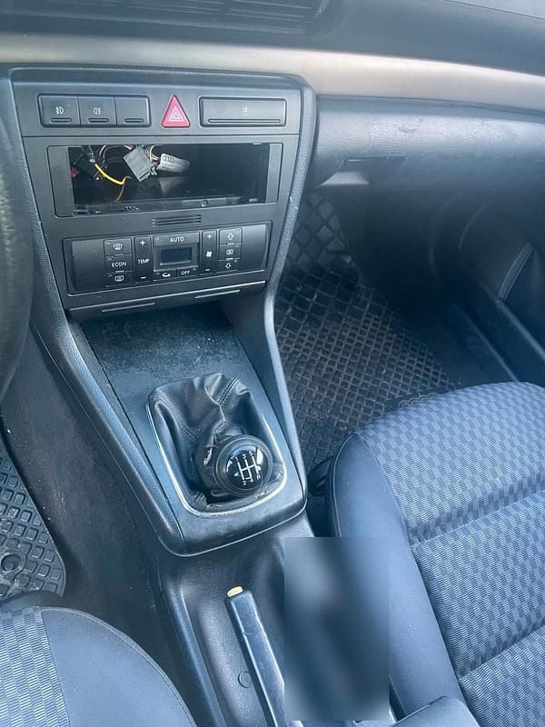 Gebraucht Audi A4 110 PS (80 kW) 1999 Silber Kombi