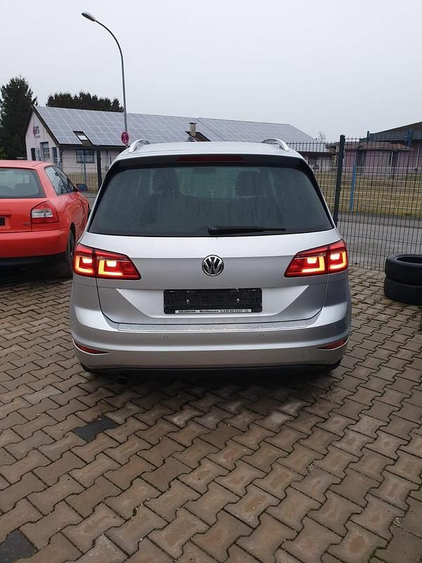 Gebraucht VW Golf VII 110 PS (80 kW) 2015 Silber Limousine