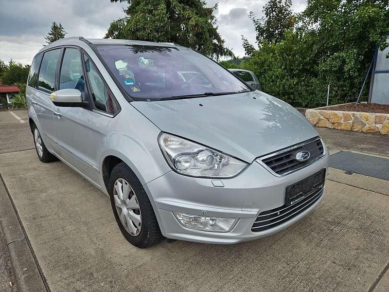 Polarsilber metallic Gebraucht 2011 Ford Galaxy Titanium Van / Kleinbus | 3.950 € (Superpreis) - Bild 1/4