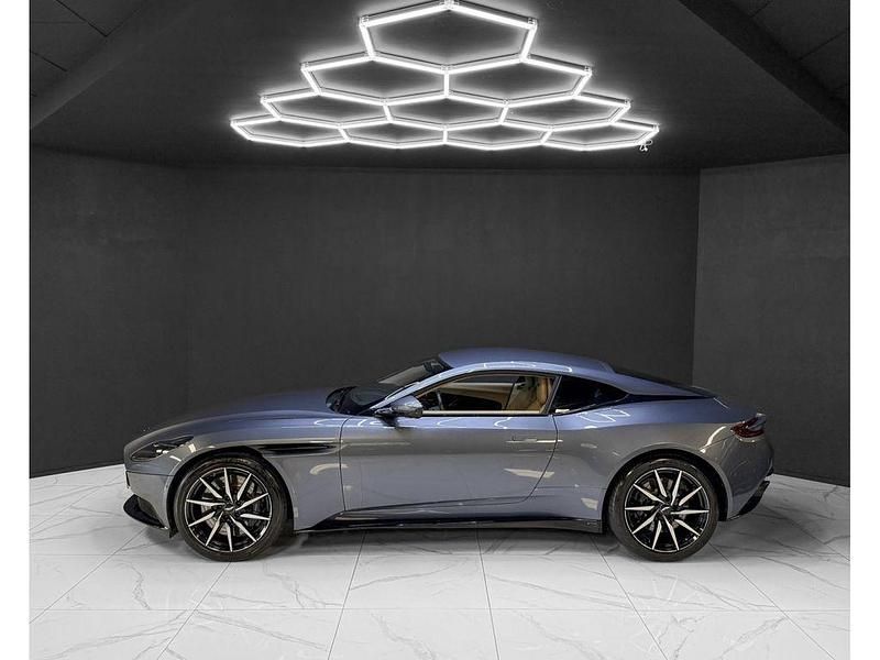 Gebraucht Aston Martin DB11 510 PS (375 kW) 2018 Blau Coupé