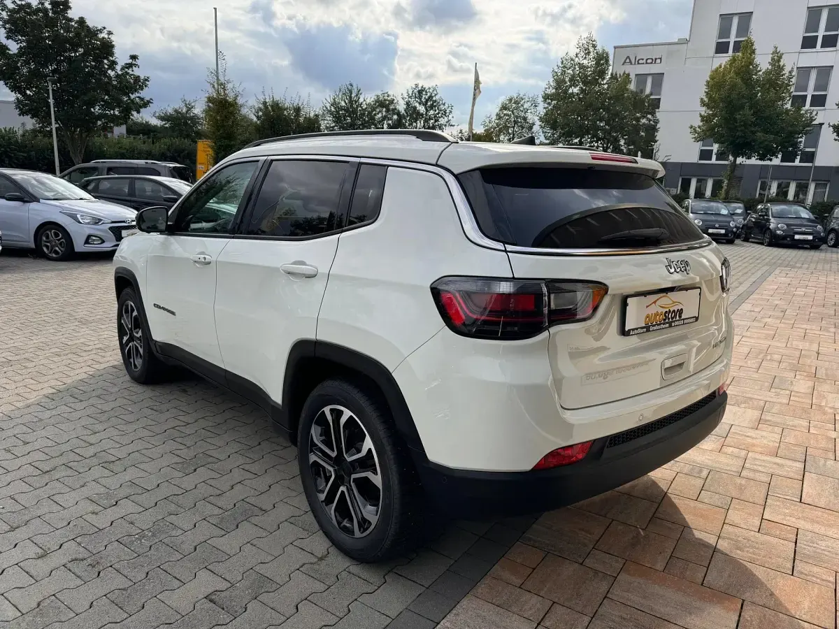 Gebraucht Jeep Compass Limited 150 PS (110 kW) 2021 Alpine white SUV