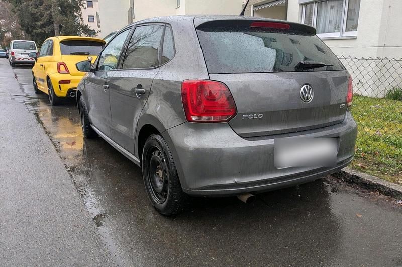 Gebraucht VW Polo Life 90 PS (66 kW) 2013 Grau Kleinwagen