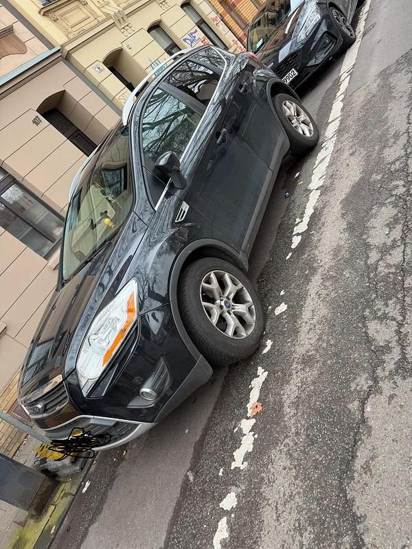 Gebraucht Ford Kuga 150 PS (110 kW) 2011 Schwarz SUV