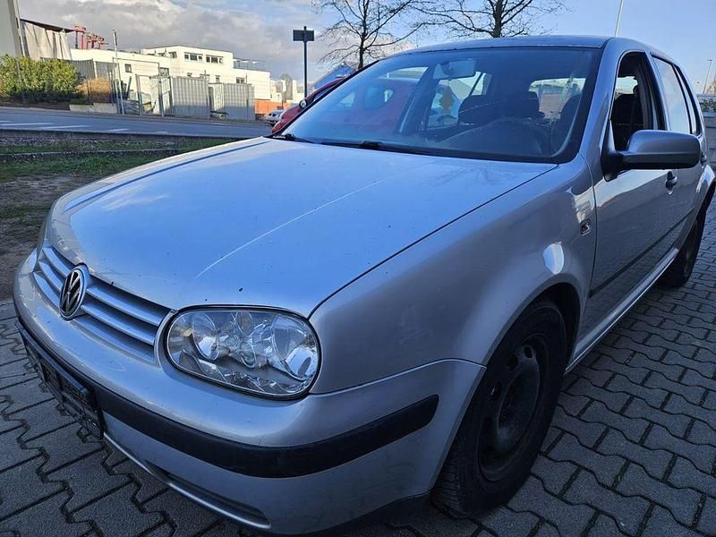 Gebraucht VW Golf IV Comfortline 116 PS (85 kW) 2001 Silber Limousine