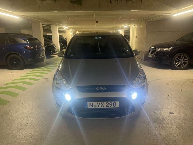 Gebraucht Ford S-MAX Titanium 175 PS (128 kW) 2009 Bronze Van / Kleinbus