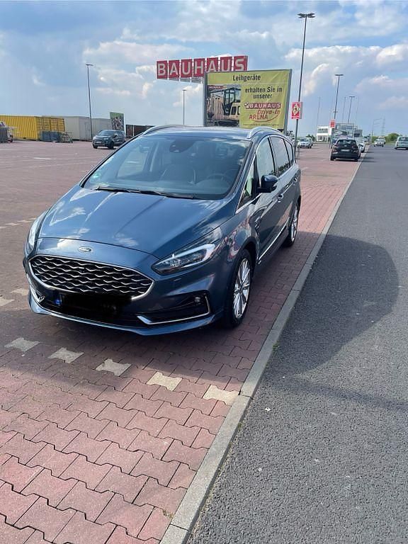 Blau Gebraucht 2022 Ford S-MAX Vignale Van / Kleinbus | 34.200 € - Bild 1/4