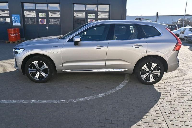 Gebraucht Volvo XC60 Plus 253 PS (186 kW) 2024 Beige SUV