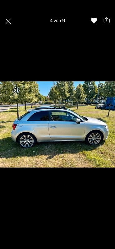 Silber Gebraucht 2010 Audi A1 Kleinwagen | 5.900 € (Fairer Preis) - Bild 1/4