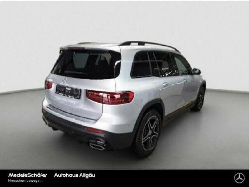 Gebraucht Mercedes GLB200 AMG 163 PS (119 kW) 2025 Lack hightechsilber (metallic) SUV