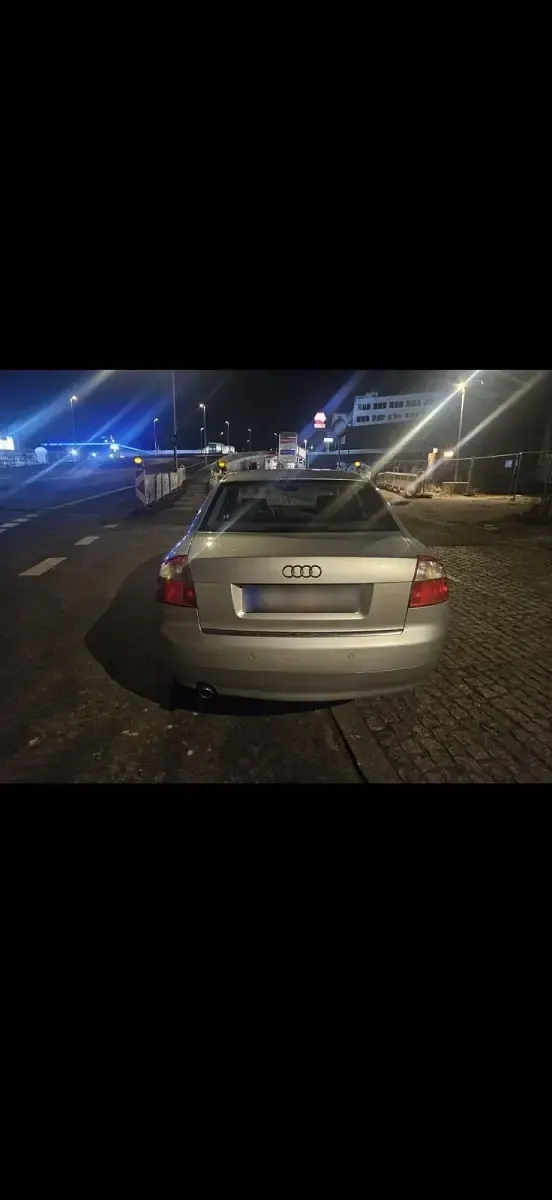 Gebraucht Audi A4 2003 Grau Limousine