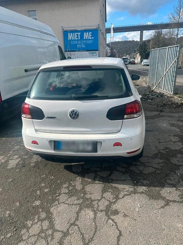 Gebraucht VW Golf VII 90 PS (66 kW) 2012 Weiß Kleinwagen