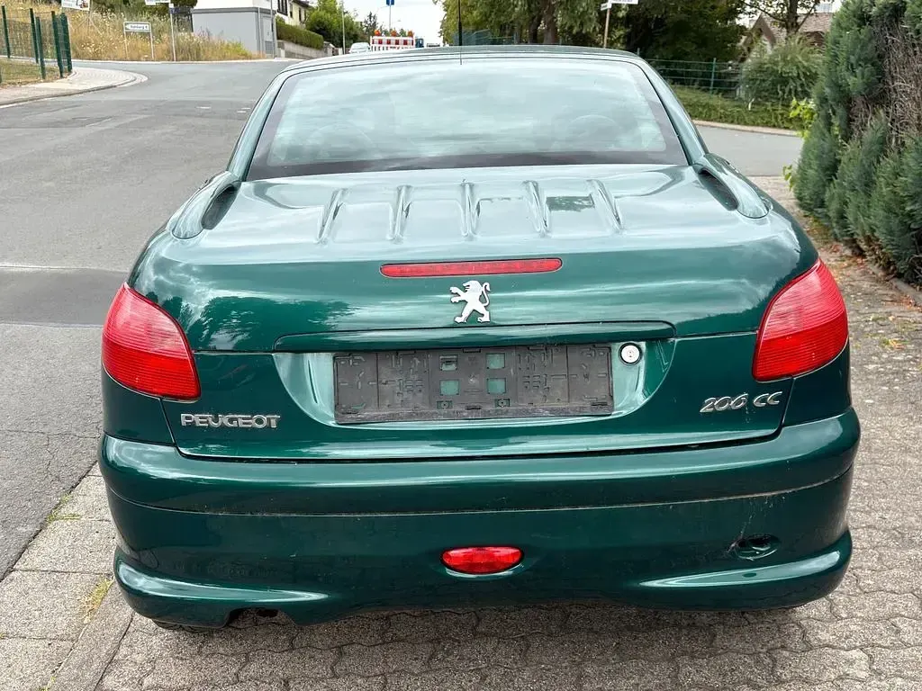 Gebraucht Peugeot 206 CC Filou 109 PS (80 kW) 2003 Grün Cabrio