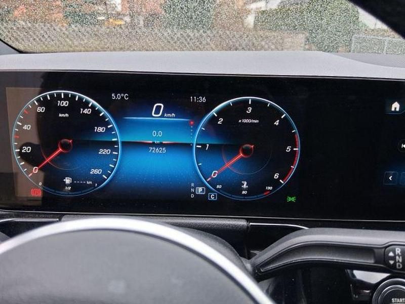 Gebraucht Mercedes 200 150 PS (110 kW) 2022 Mountaingrau magno (metallic) Limousine