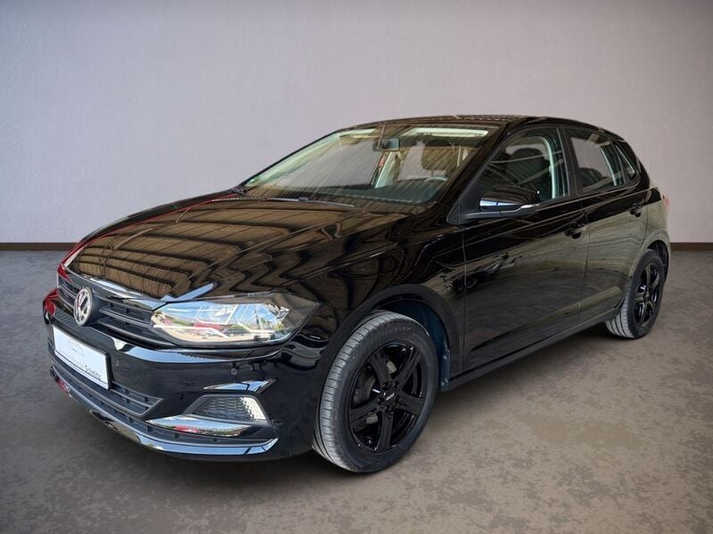 Schwarz Gebraucht 2018 VW Polo Trendline Kleinwagen | 12.490 € (Fairer Preis) - Bild 1/4