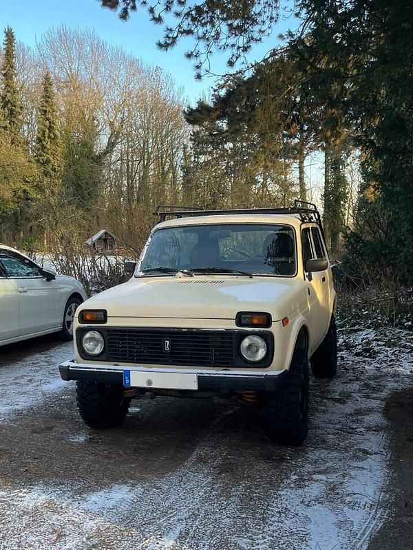 Gebraucht Lada niva 83 PS (61 kW) 2007 Beige SUV
