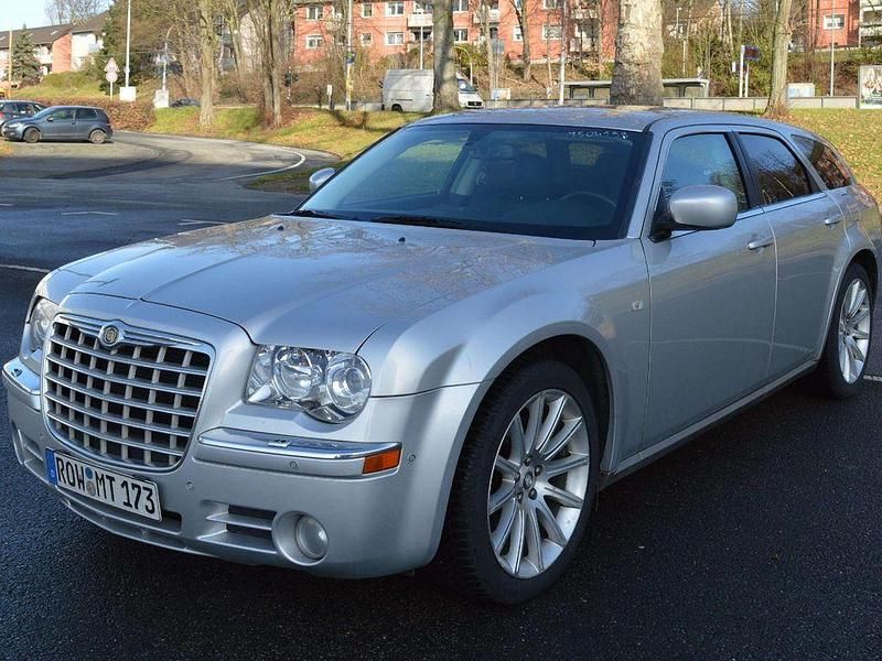 Gebraucht Chrysler 300C Touring 218 PS (160 kW) 2010 Silber Kombi