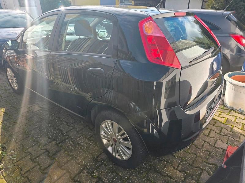 Gebraucht Fiat Punto 95 PS (69 kW) 2008 Schwarz Kleinwagen