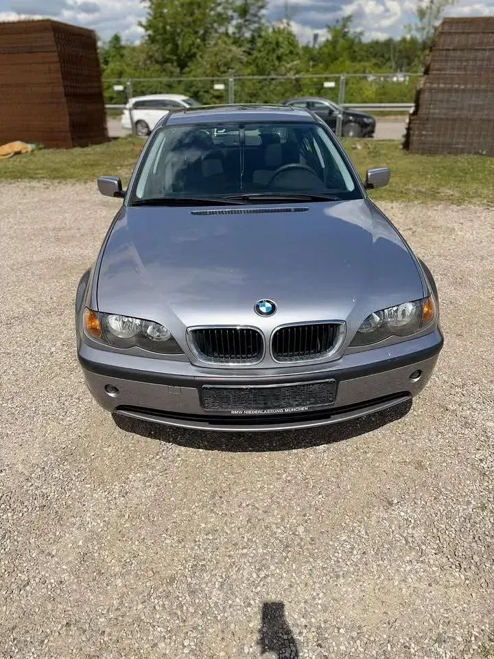 Brugt BMW 318 130 HK (95 kW) 2003 Grå Sedan