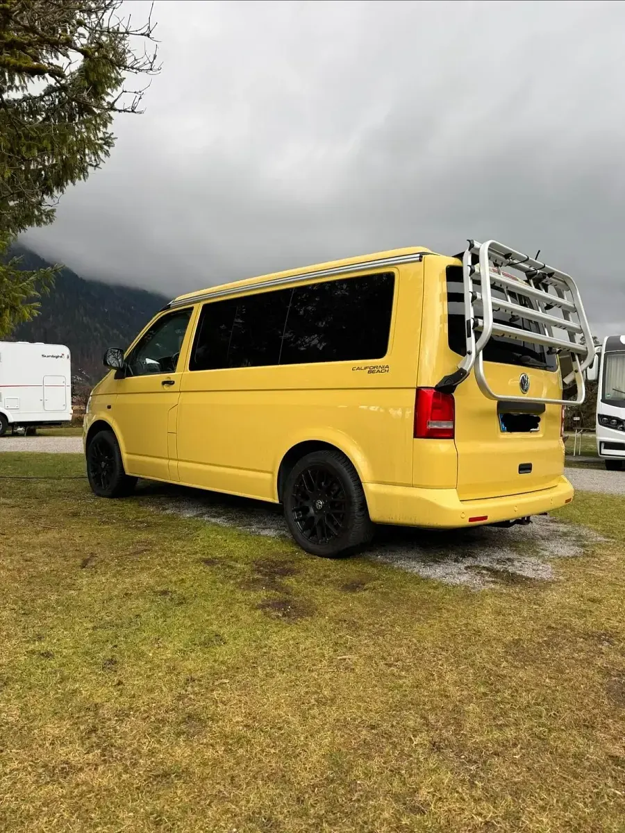Gebraucht VW T5 Beach 140 PS (102 kW) 2011 Gelb Van