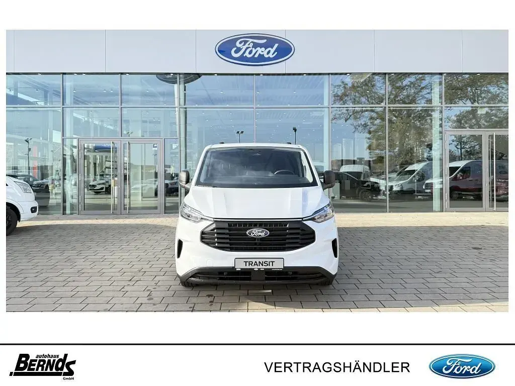 Uusi Ford Transit Custom Trend 110 HP (80 kW) 2026 Valkoinen Nouto