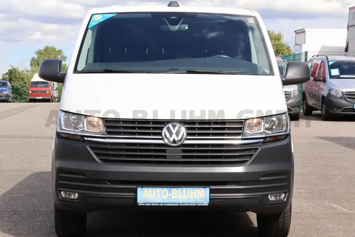 Używany VW Transporter 150 KM (110 kW) 2021 Biały Van