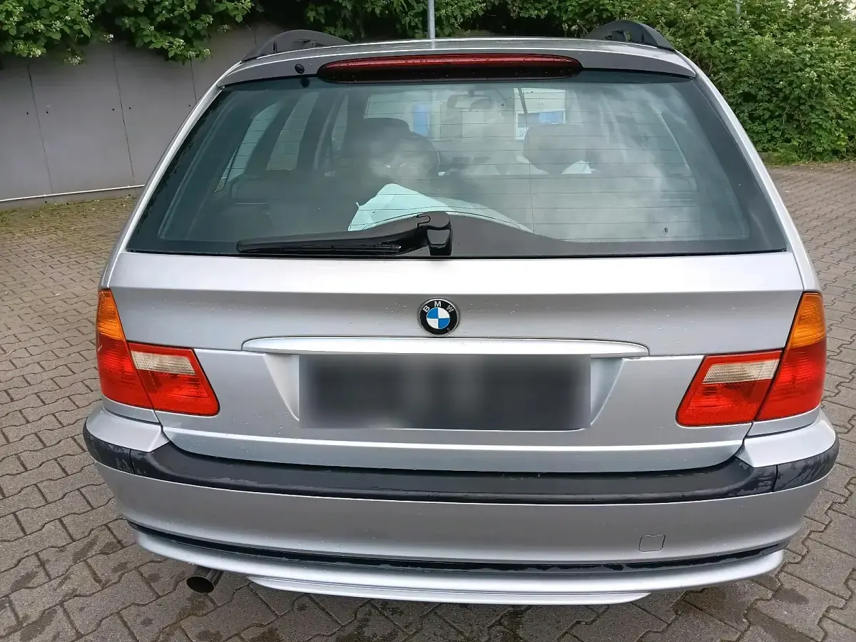 Gebraucht BMW 318 118 PS (86 kW) 2000 Schwarz Kombi
