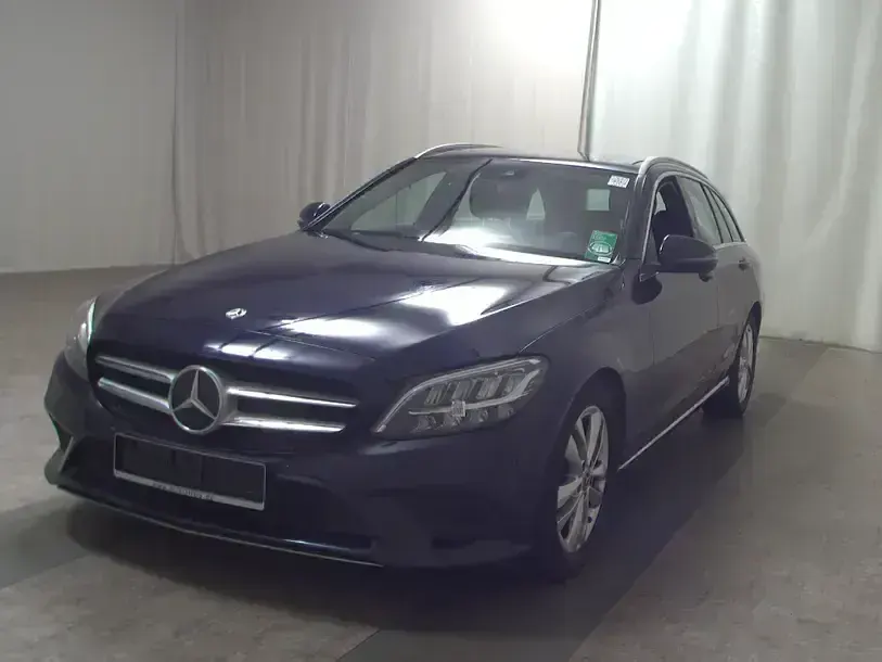 Gebraucht Mercedes C300 Avantgarde 245 PS (180 kW) 2020 Blau Limousine