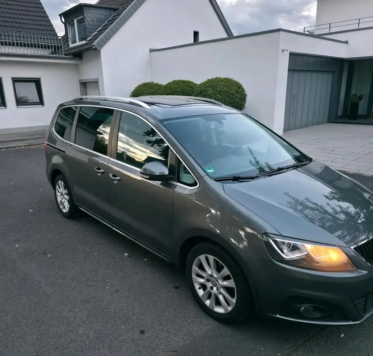 Gebraucht Seat Alhambra 140 PS (102 kW) 2013 Grau Van / Kleinbus