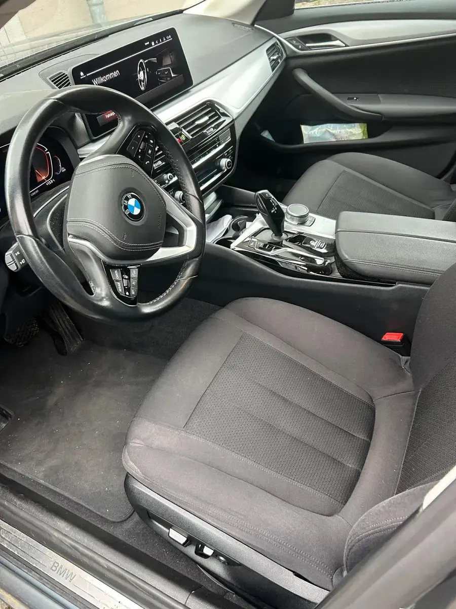 Second-hand BMW 520 190 CP (139 kW) 2020 Gri Berlinǎ