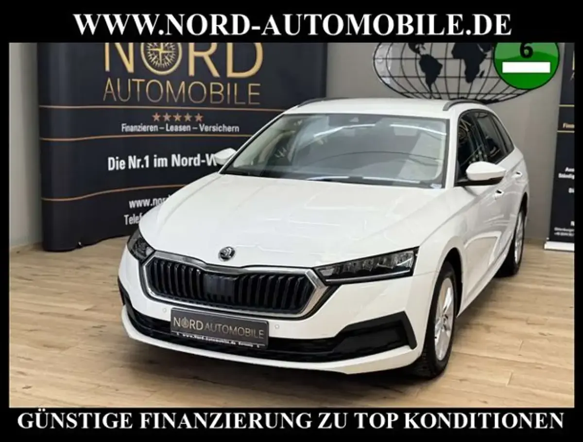 Gebraucht Skoda Octavia Ambition 116 PS (85 kW) 2023 Weiß Kombi