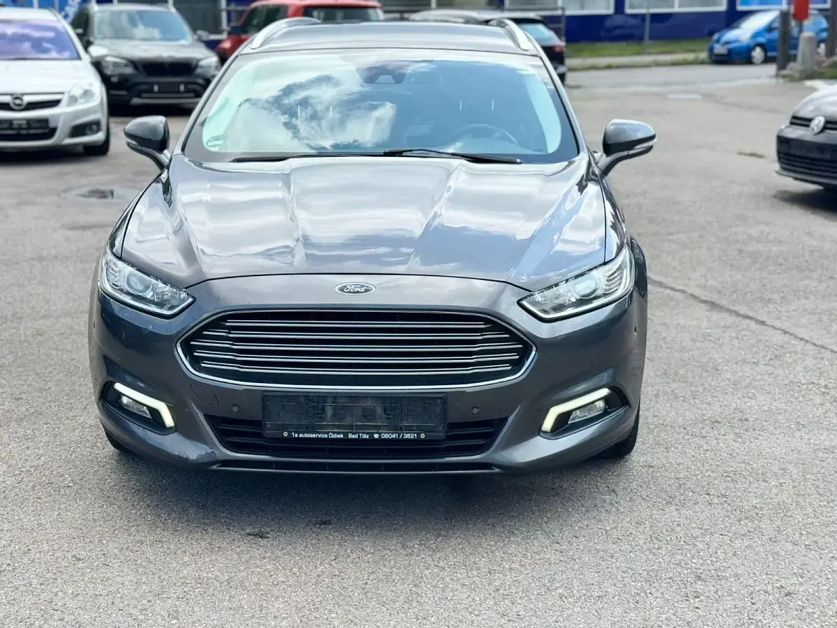 Gebraucht Ford Mondeo 150 PS (110 kW) 2016 Grau Kombi